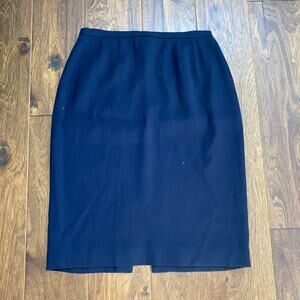 Vintage Burberry Size 6 Navy Blue Pencil Skirt wool rayon